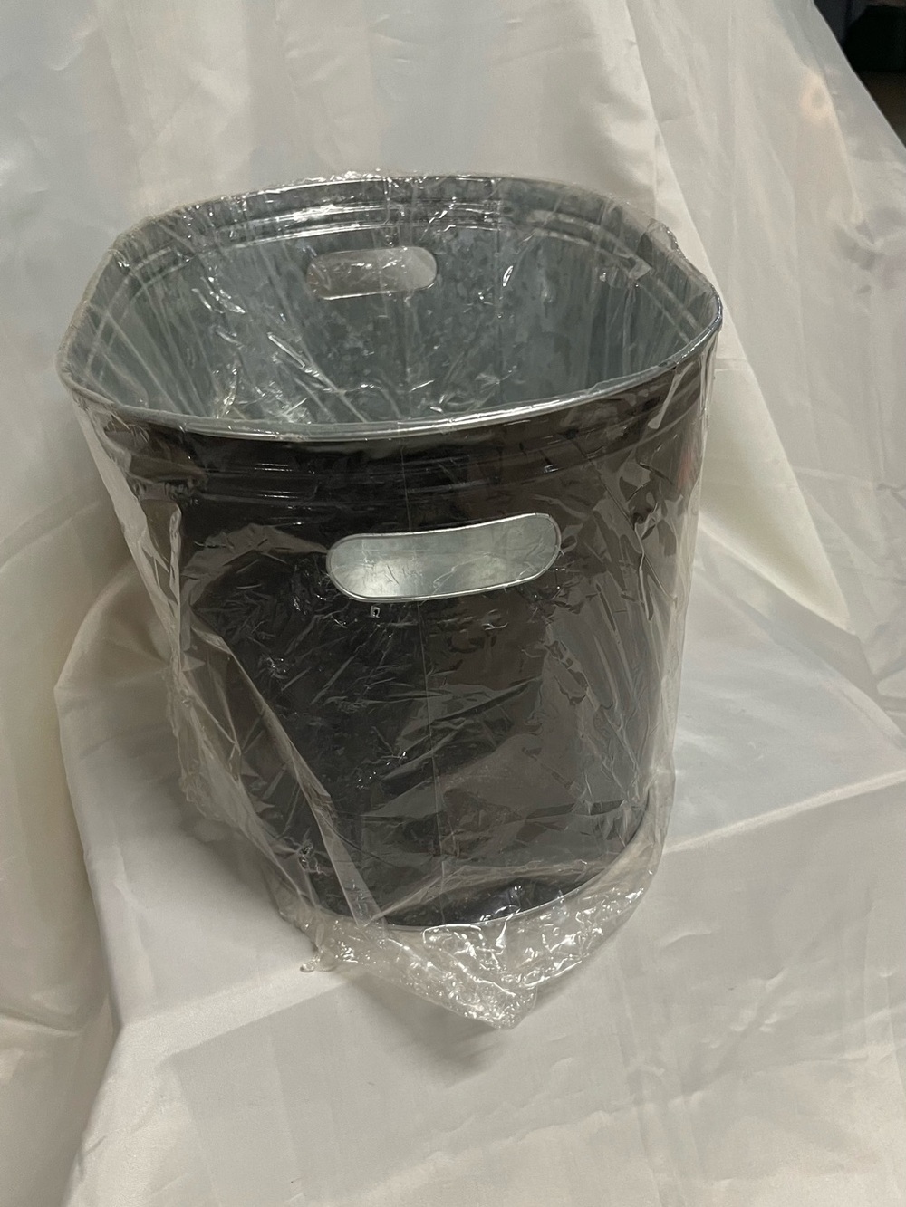 Dale Earnhardt NASCAR Metal Ice Bucket - Black & Red - Picture 5 of 8